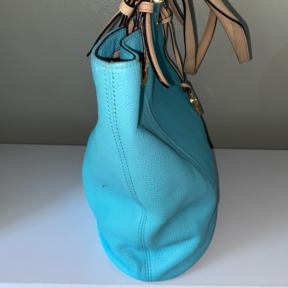 Baby Blue Micheal Kors Tote Bag - Picture 3 of 11